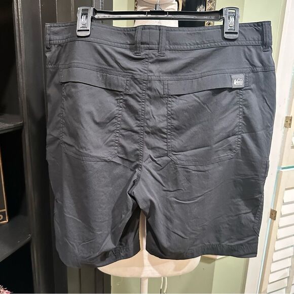 REI Co-op Dark Gray Hiking Shorts Size 14 - Picture 8 of 10
